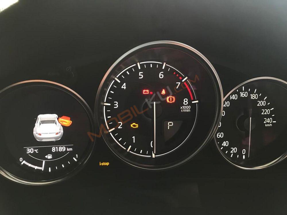 Mobil Mazda MX-5 Miata 2018