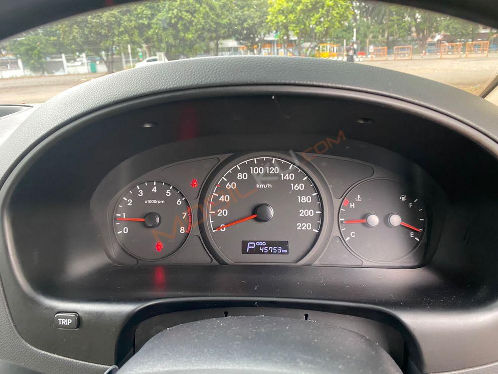 Mobil Hyundai H-1 2018