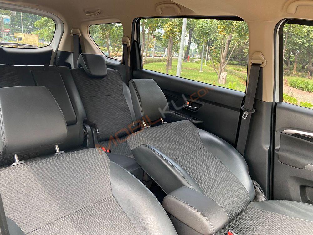 Mobil Suzuki XL7 2022