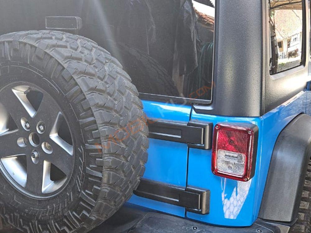 Mobil Jeep Wrangler 2011