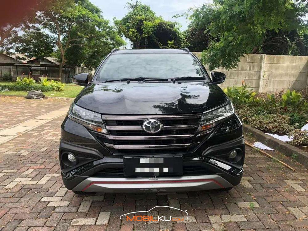 Mobil Toyota Rush 2019