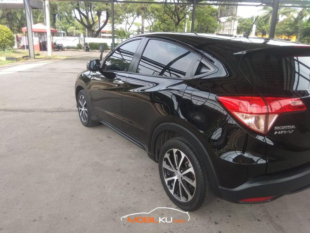 Mobil Honda HR-V 2016