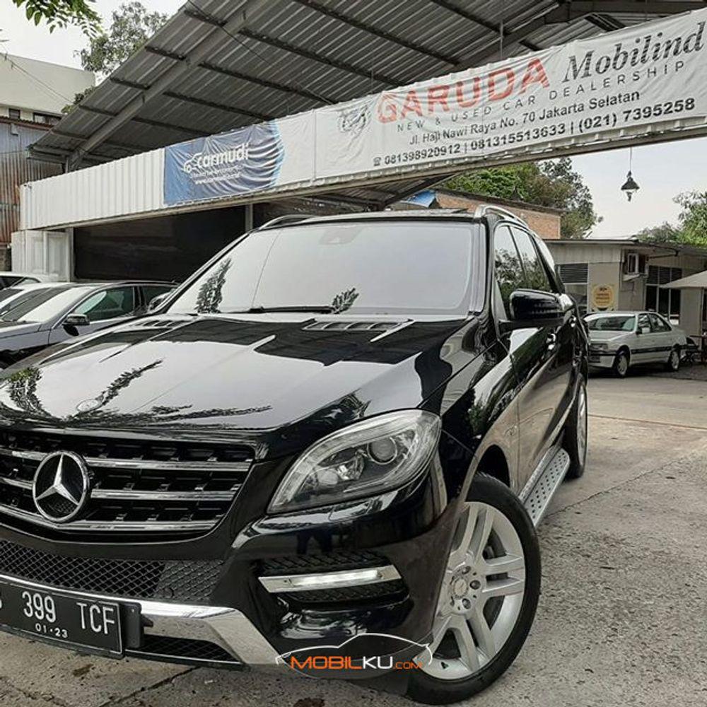 Mobil Mercedes-Benz ML 2012
