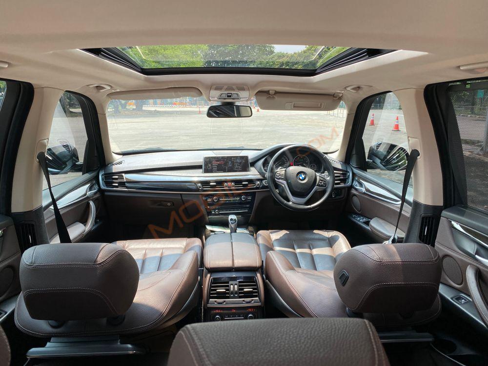 Mobil BMW X5 2015