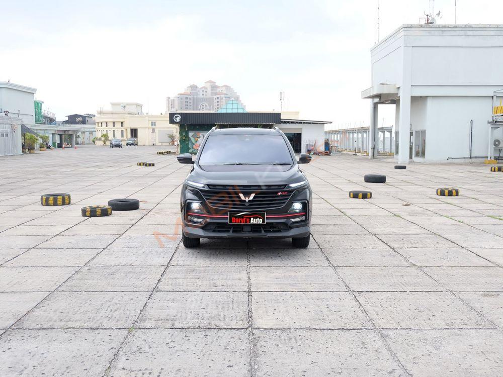 Mobil Wuling Almaz 2021