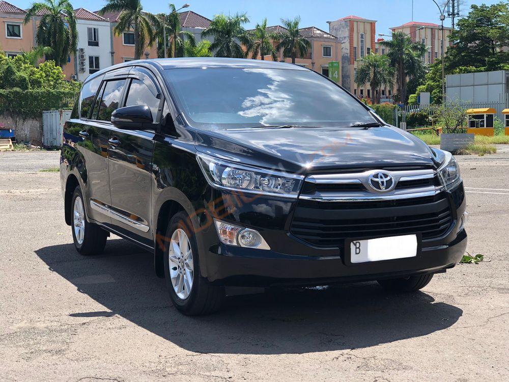 Mobil Toyota Kijang Innova 2020