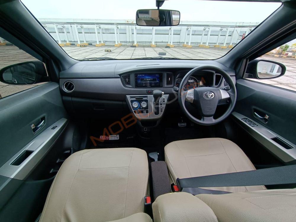 Mobil Toyota Calya 2022