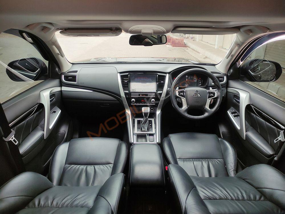 Mobil Mitsubishi Pajero Sport 2022