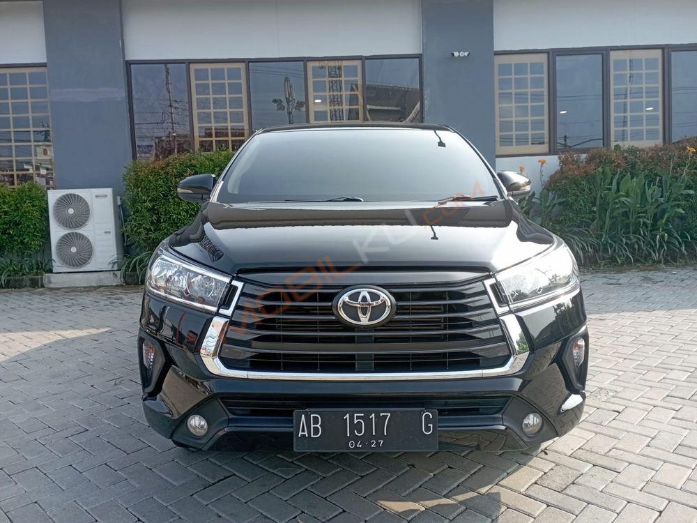 Mobil Toyota Kijang Innova 2022