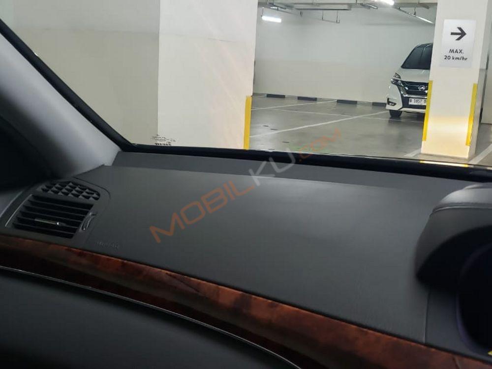 Mobil Mercedes-Benz S-Class 2007