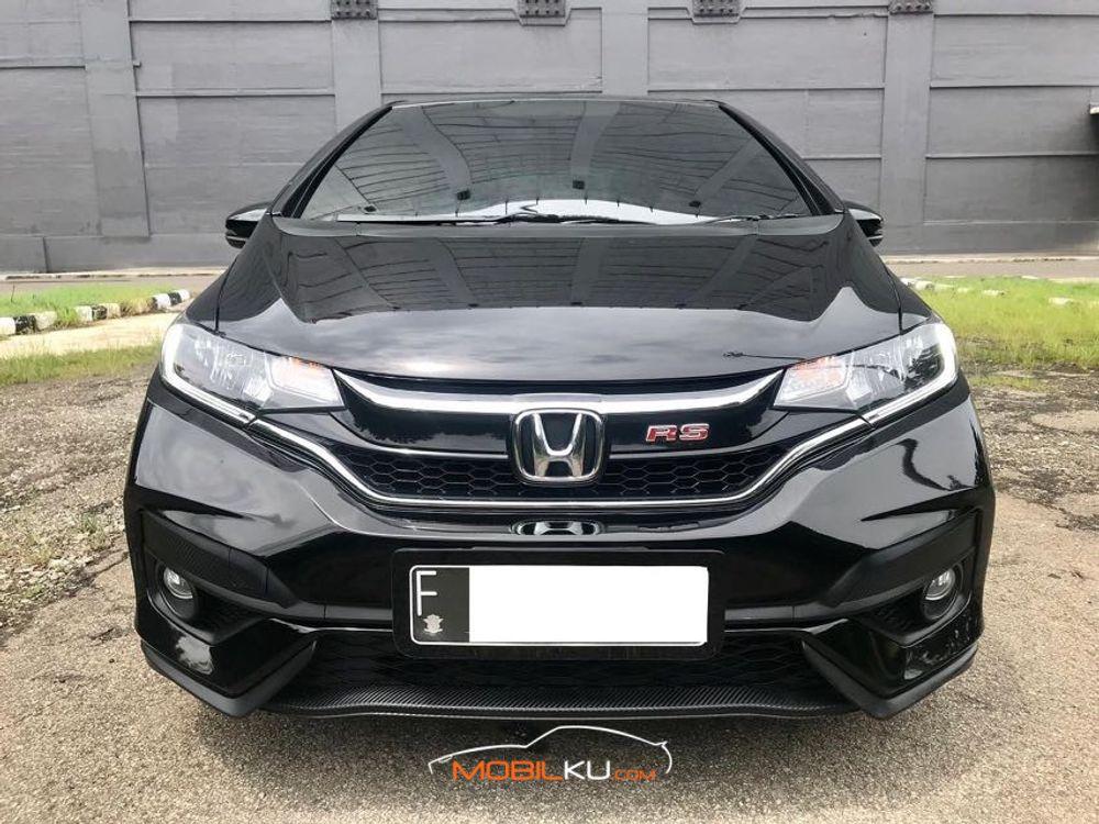 Mobil Honda Jazz 2018
