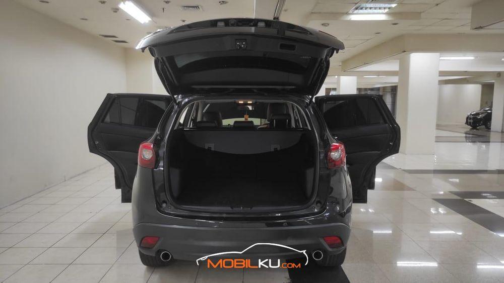Mobil Mazda CX-5 2017