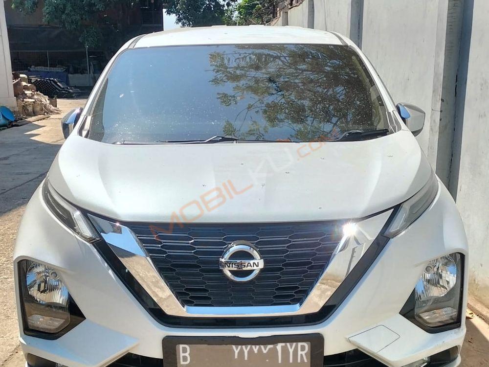 Mobil Nissan Livina 2019