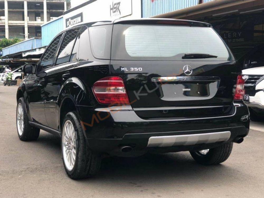 Mobil Mercedes-Benz ML 2006