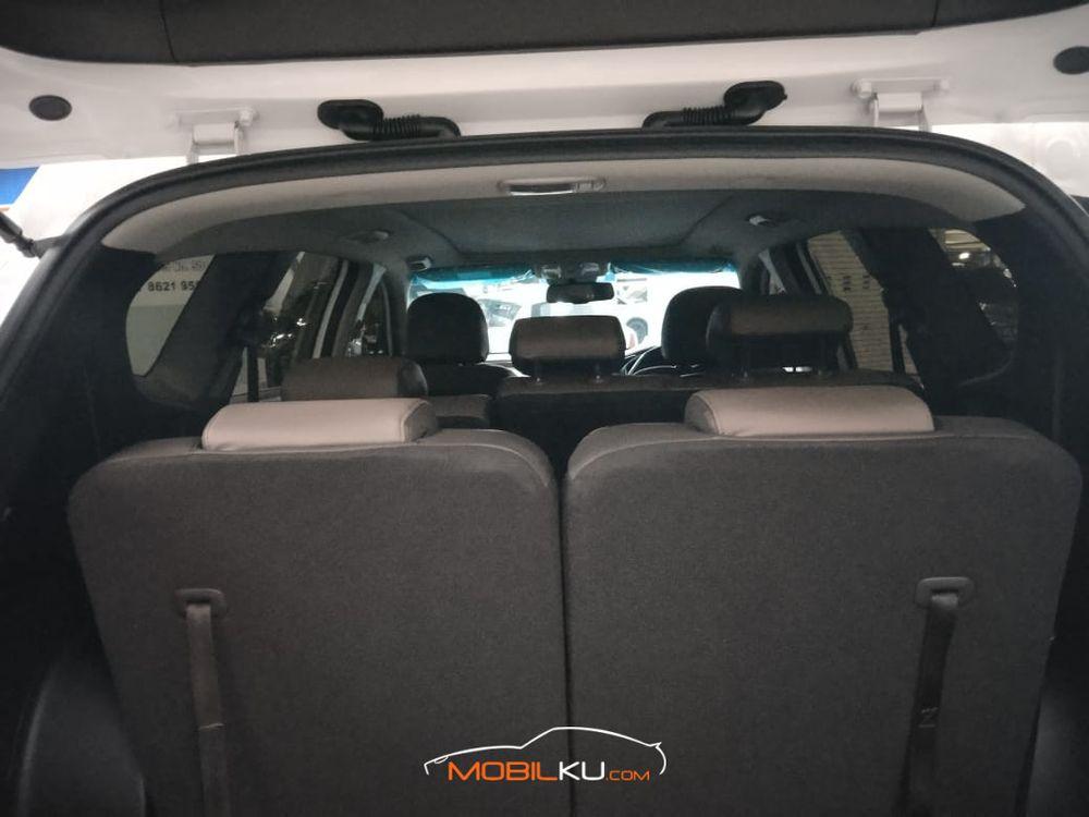 Mobil Hyundai Santa Fe 2019