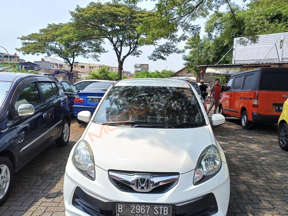 Mobil Honda Brio 2013