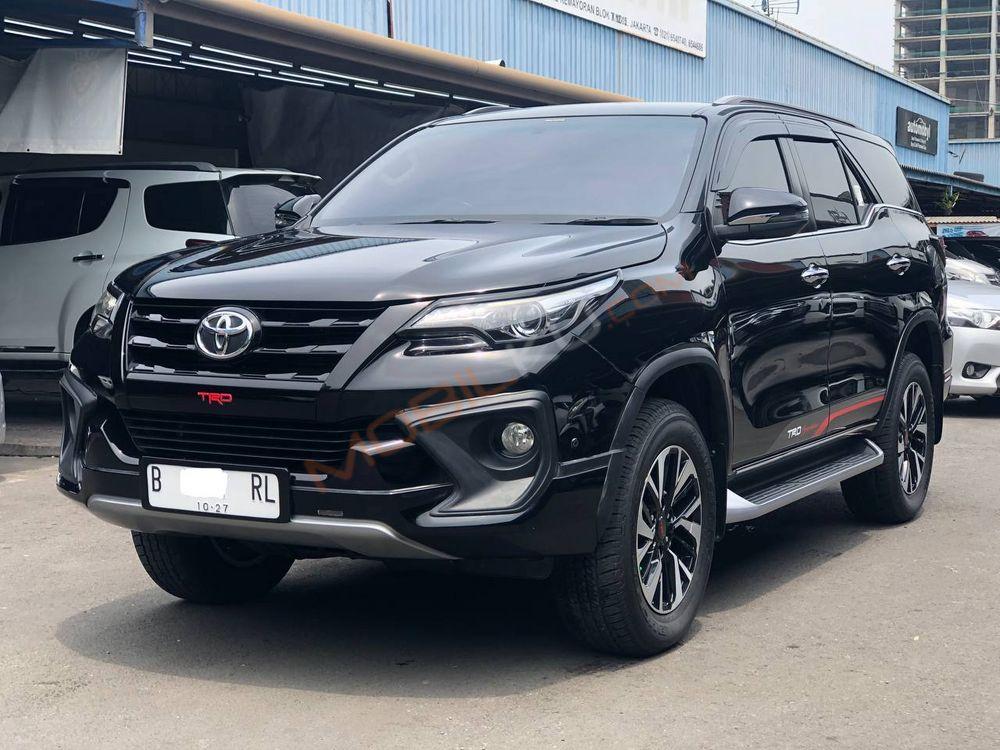 Mobil Toyota Fortuner 2017