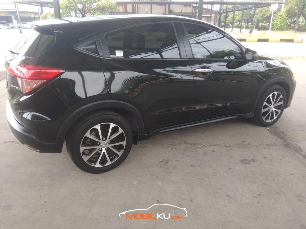 Mobil Honda HR-V 2016