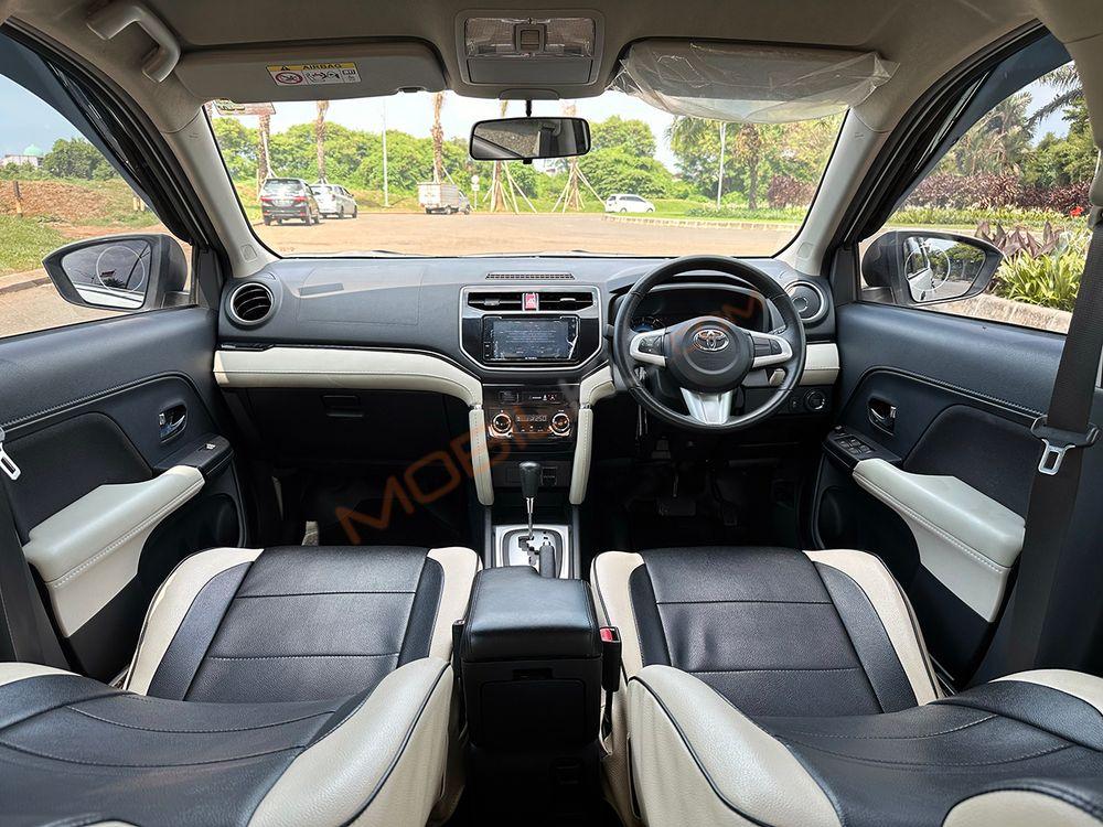 Mobil Toyota Rush 2021