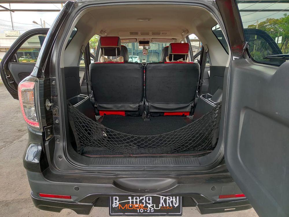 Mobil Toyota Rush 2015