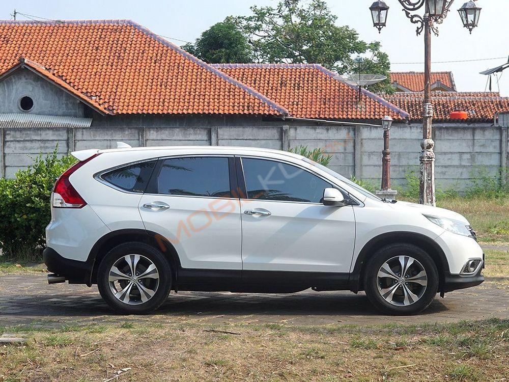 Mobil Honda CR-V 2013