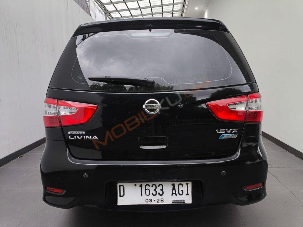 Mobil Nissan Grand Livina 2019