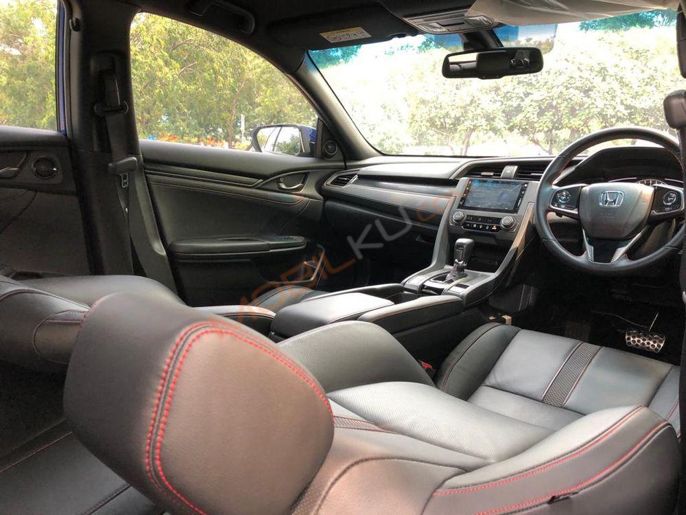 Mobil Honda Civic Hatchback 2021