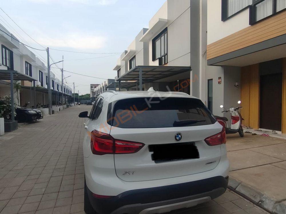 Mobil BMW X1 2018