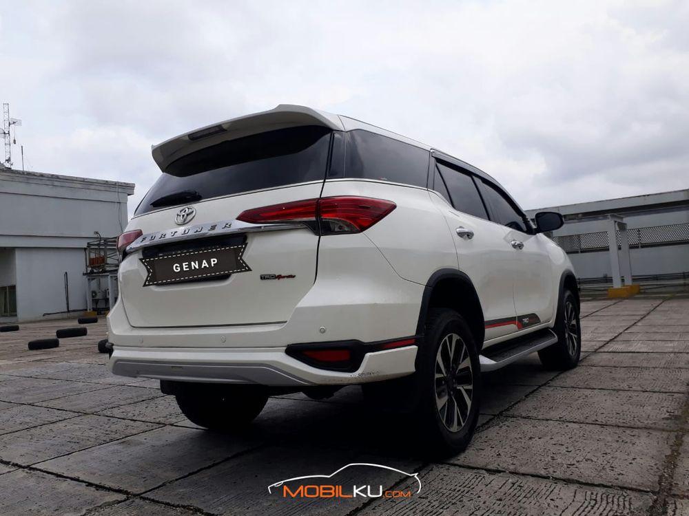 Mobil Toyota Fortuner 2018