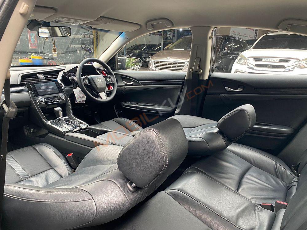 Mobil Honda Civic Sedan 2017