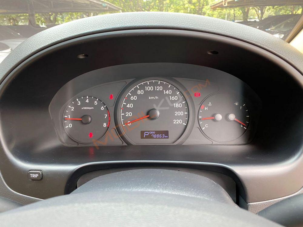 Mobil Hyundai H-1 2018