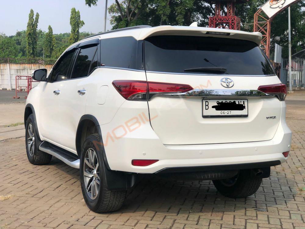 Mobil Toyota Fortuner 2017