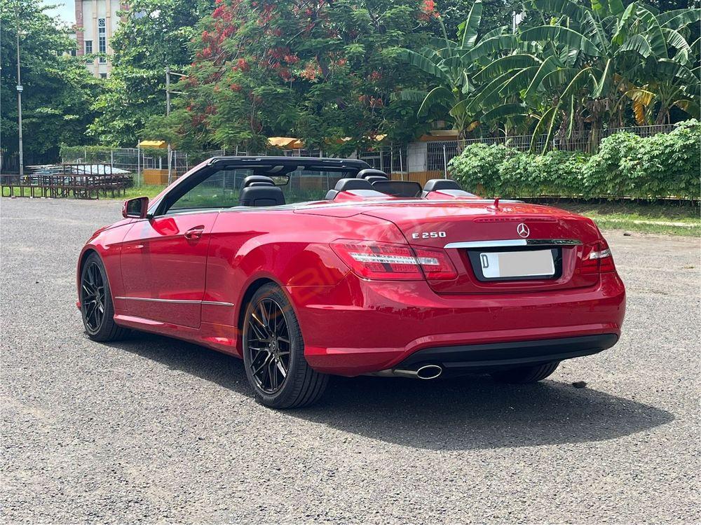 Mobil Mercedes-Benz E-Class 2013