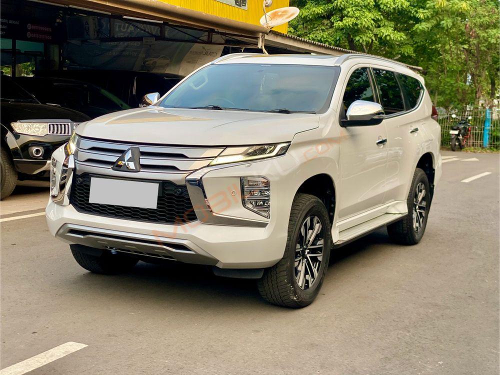 Mobil Mitsubishi Pajero Sport 2022