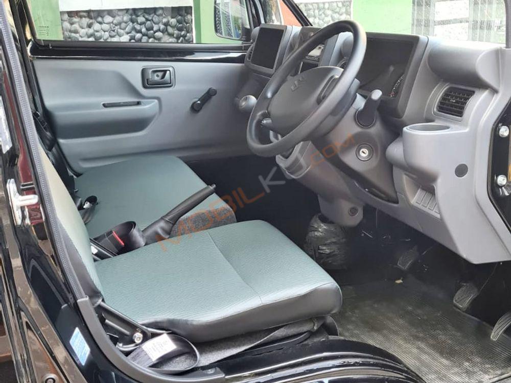Mobil Suzuki Carry 2024