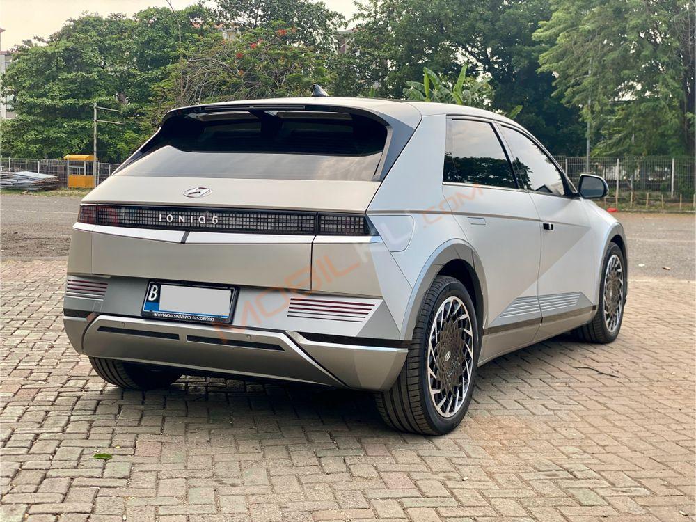 Mobil Hyundai Ioniq 5 2023