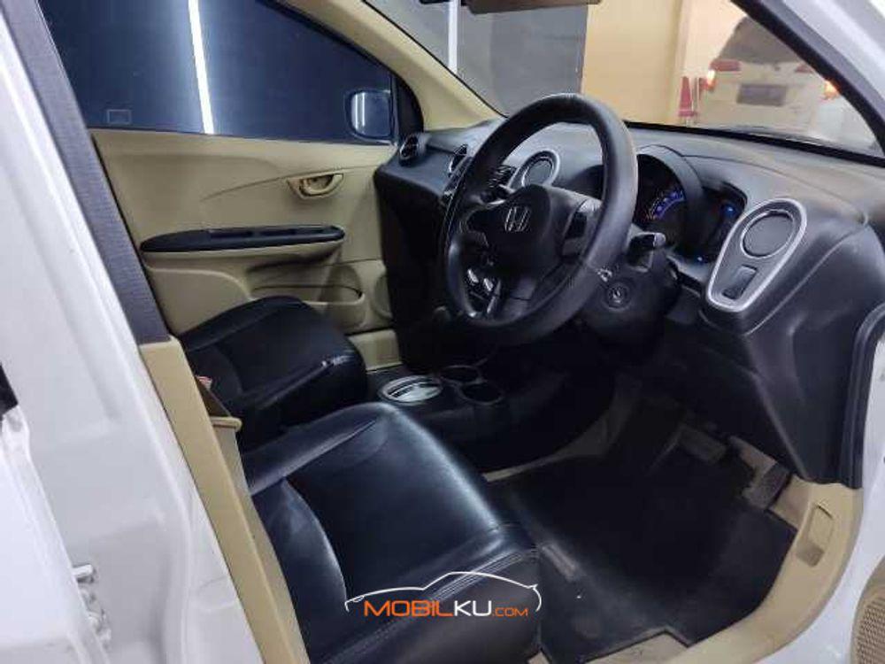 Mobil Honda Mobilio 2014