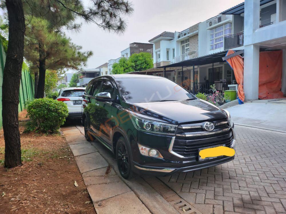 Mobil Toyota Kijang Innova 2018