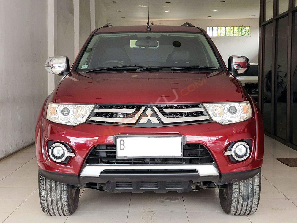Mobil Mitsubishi Pajero Sport 2015