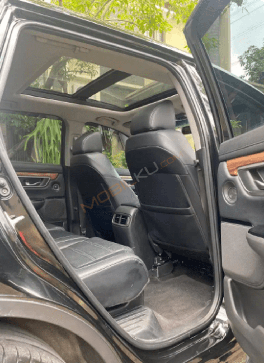 Mobil Honda CR-V 2020