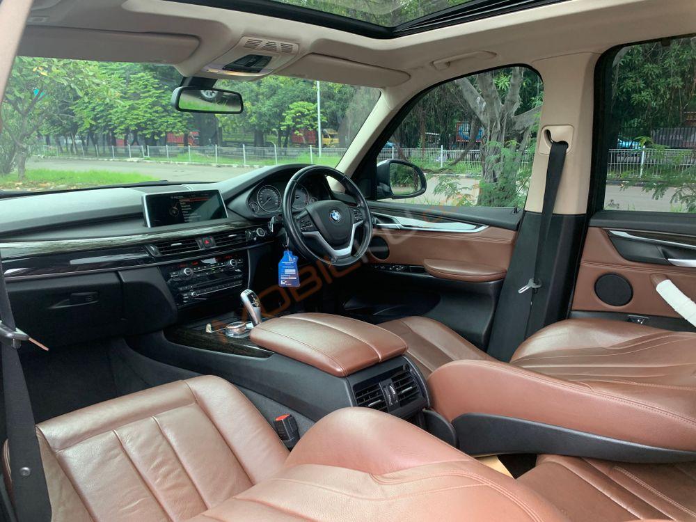 Mobil BMW X5 2016