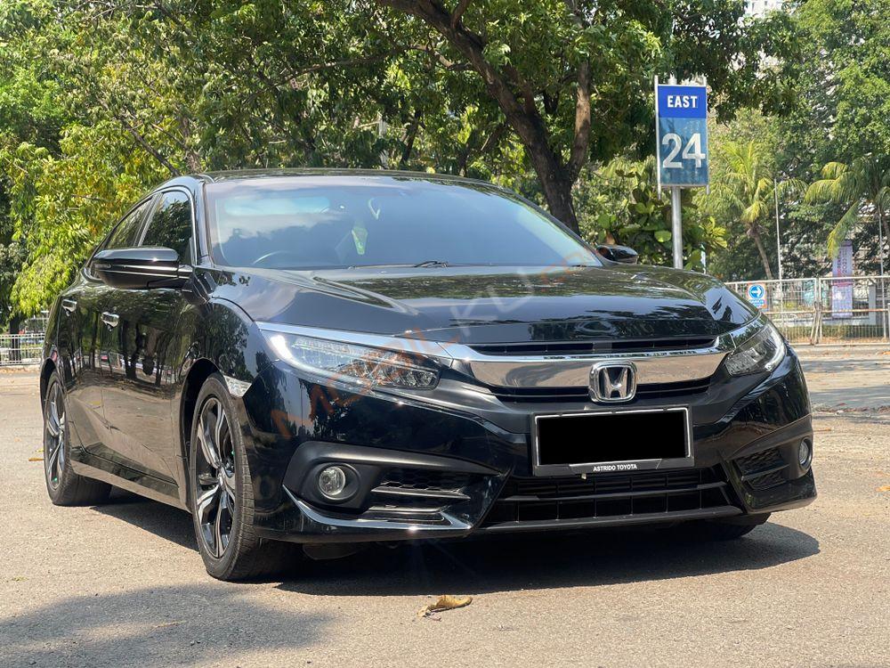 Mobil Honda Civic Sedan 2017