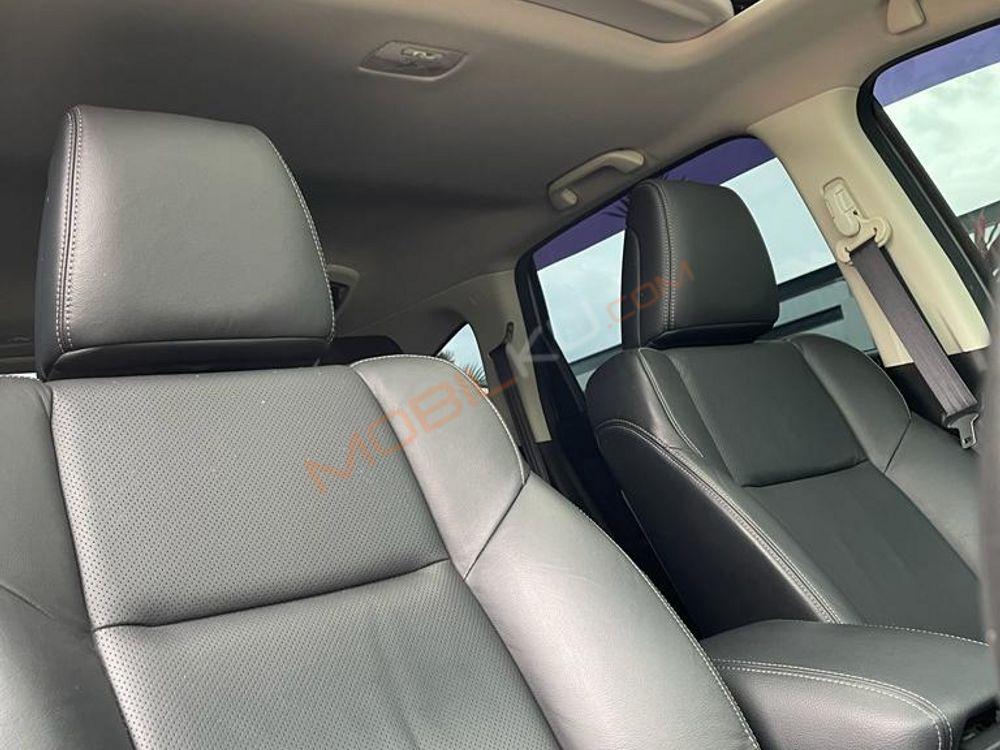 Mobil Honda CR-V 2015