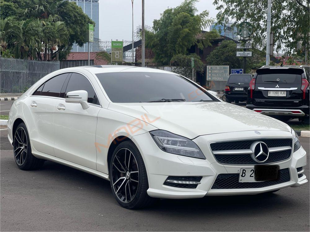 Mobil Mercedes-Benz CLS 2013