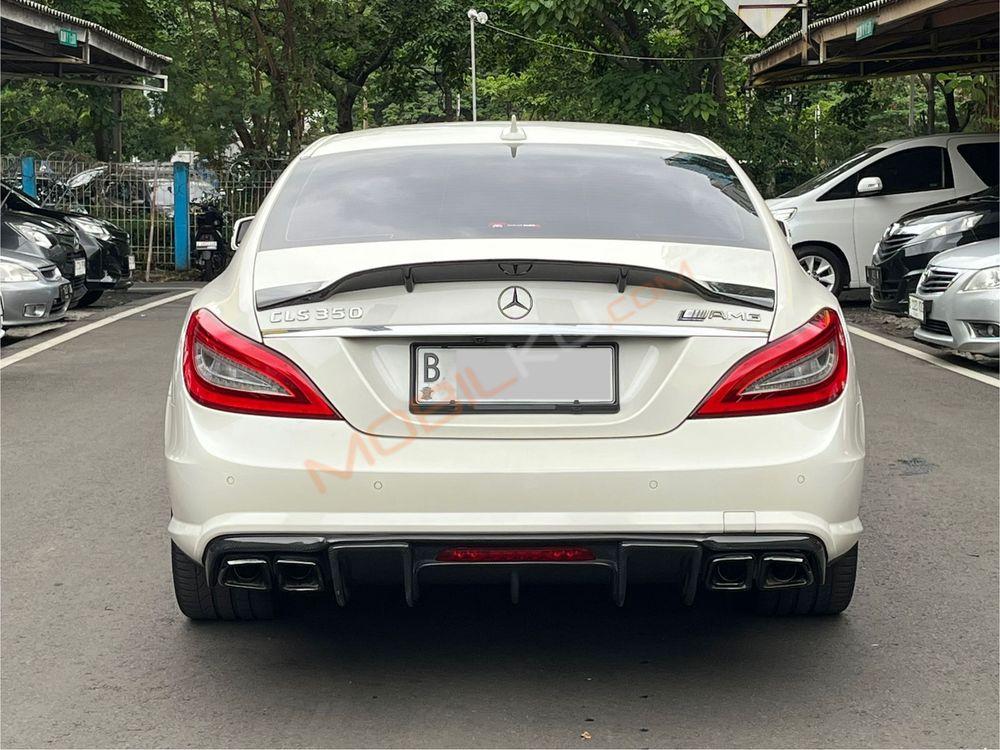 Mobil Mercedes-Benz CLS 2012