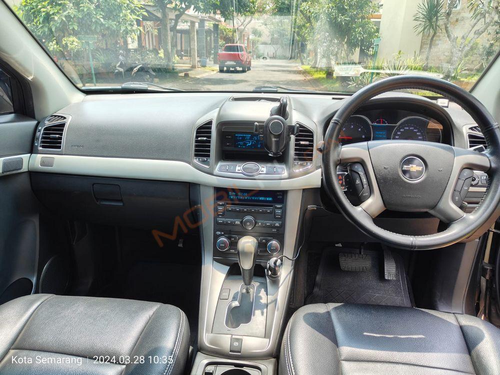 Mobil Chevrolet Captiva 2015