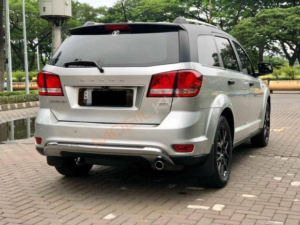 Mobil Dodge Journey 2014