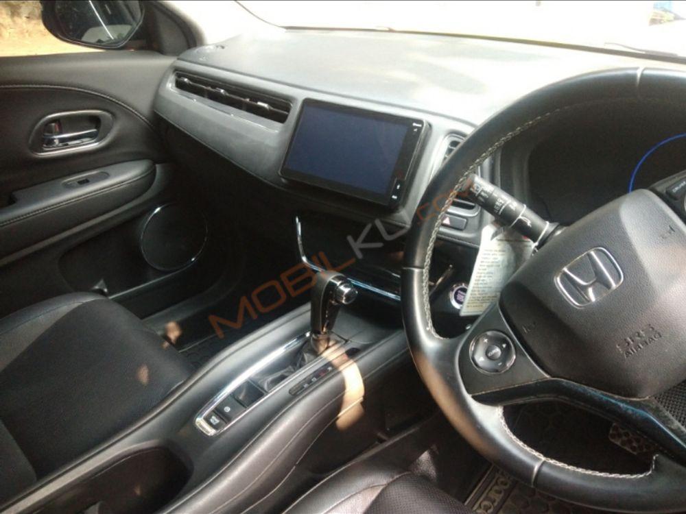 Mobil Honda HR-V 2020