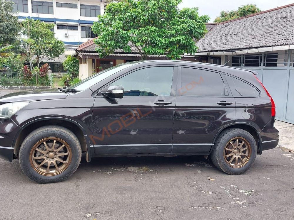 Mobil Honda CR-V 2012