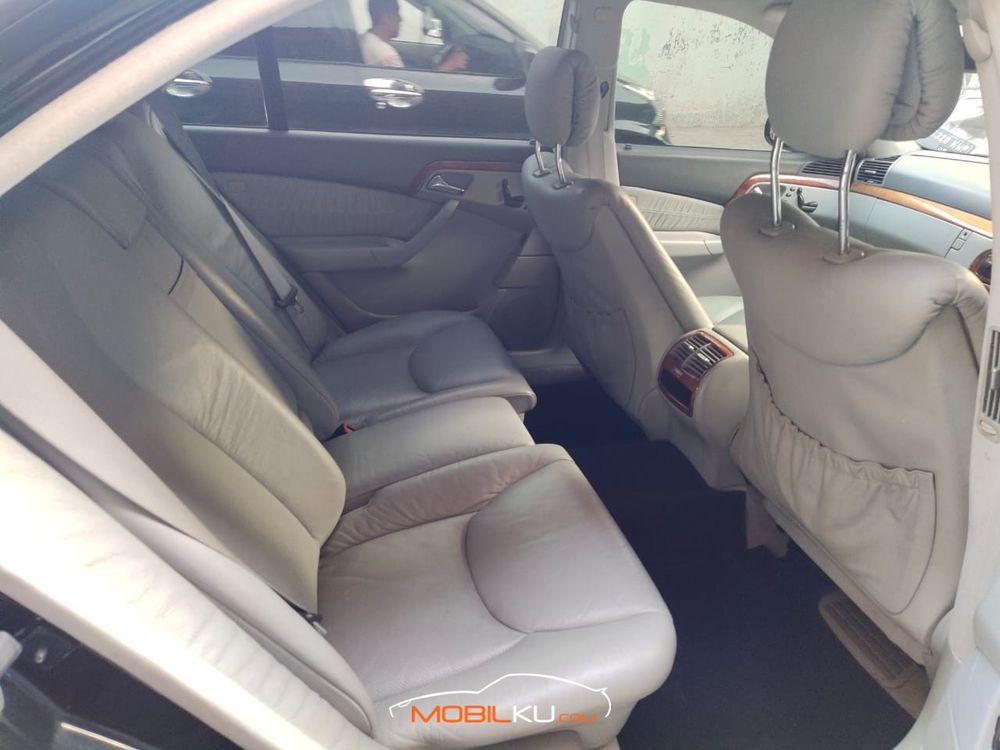 Mobil Mercedes-Benz S-Class 2002